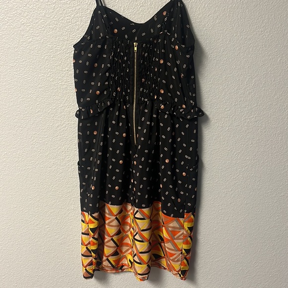 Patterned Mini Dress - Picture 4 of 4